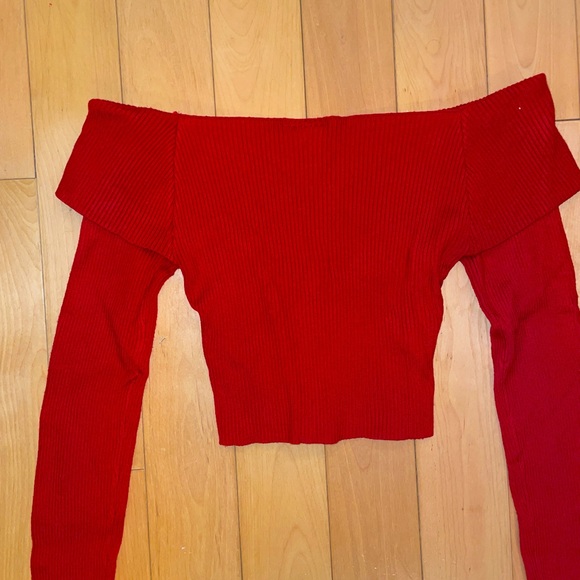 Red Off-the-Shoulder Top - Picture 2 of 3